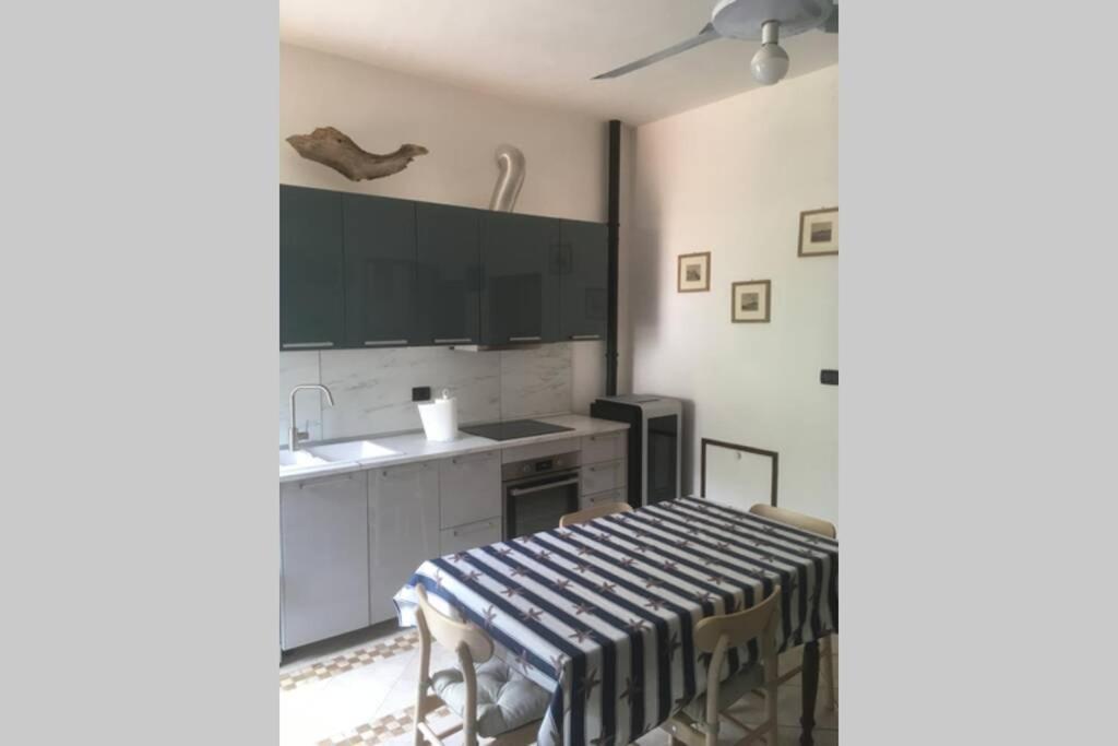 La Casa Di Principino Apartman Giglio Porto Kültér fotó
